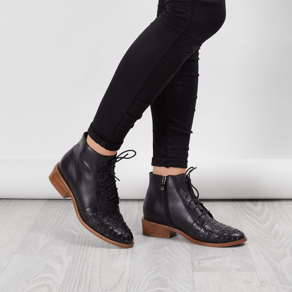 LOMBARDO ANKLE BOOTS LOREN